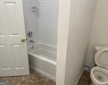 244 Windemere Way - Photo Thumbnail 14
