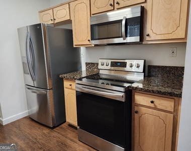 244 Windemere Way - Photo Thumbnail 5