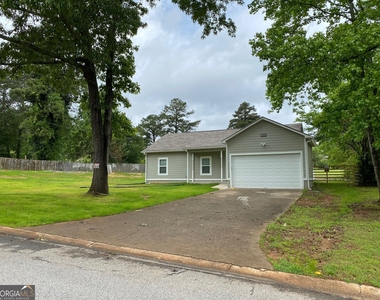 244 Windemere Way - Photo Thumbnail 2