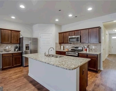 2436 Foxy Drive - Photo Thumbnail 2