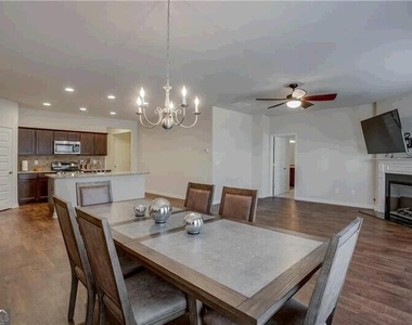 2436 Foxy Drive - Photo Thumbnail 10