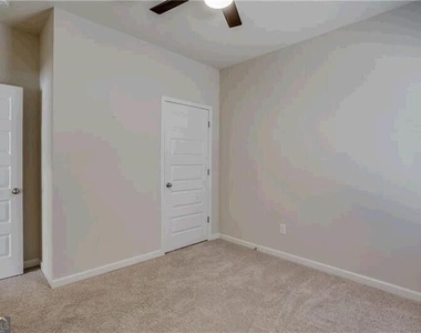 2436 Foxy Drive - Photo Thumbnail 17