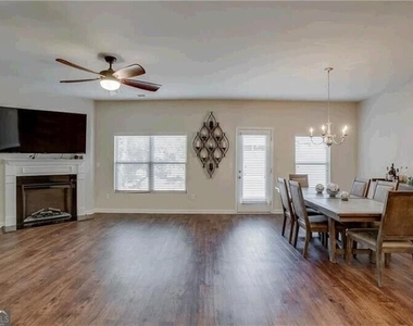 2436 Foxy Drive - Photo Thumbnail 14