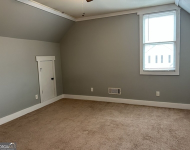 130 Betsy Lane - Photo Thumbnail 10
