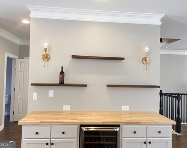 534 Vinings Estates Drive Se - Photo Thumbnail 3