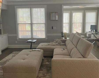 534 Vinings Estates Drive Se - Photo Thumbnail 4