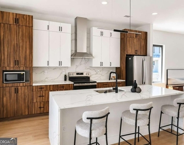 3563 Chelsea Falls Way - Photo Thumbnail 6