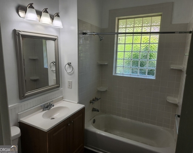 15 Oak Street Ne - Photo Thumbnail 16