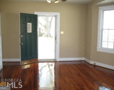 15 Oak Street Ne - Photo Thumbnail 3