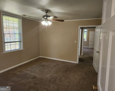 15 Oak Street Ne - Photo Thumbnail 14