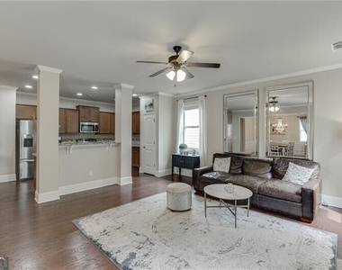 6896 Big Sky Drive - Photo Thumbnail 7