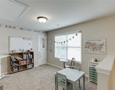 6896 Big Sky Drive - Photo Thumbnail 17