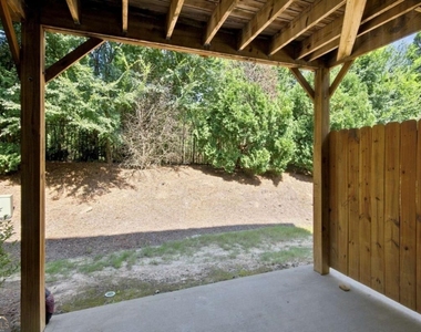 7850 Laurel Crest Drive - Photo Thumbnail 23