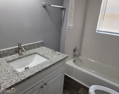 6819 Mark Turner Road - Photo Thumbnail 5