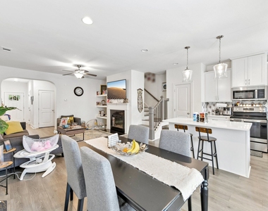 5811 Calle Vista Drive - Photo Thumbnail 14