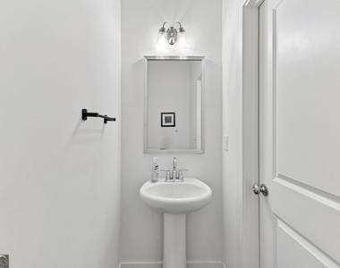 5811 Calle Vista Drive - Photo Thumbnail 20