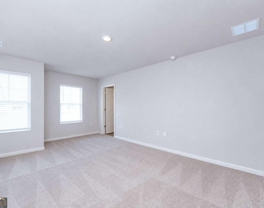 24 Berryville Dr - Photo Thumbnail 33