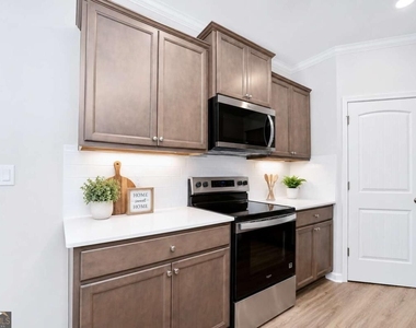 24 Berryville Dr - Photo Thumbnail 6