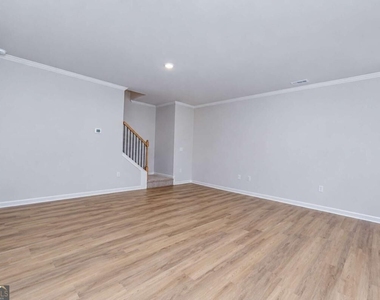 24 Berryville Dr - Photo Thumbnail 14