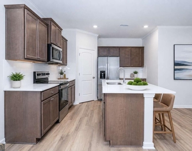 24 Berryville Dr - Photo Thumbnail 7