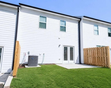 24 Berryville Dr - Photo Thumbnail 37