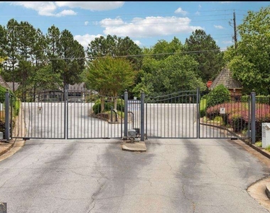 1907 Barrow Way - Photo Thumbnail 6