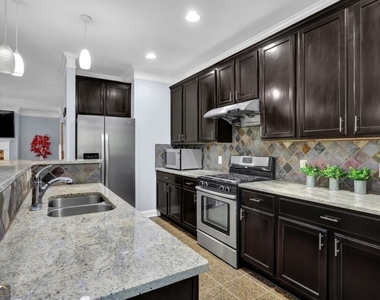 11214 Gates Terrace - Photo Thumbnail 12