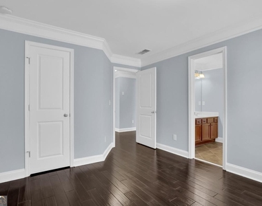 11214 Gates Terrace - Photo Thumbnail 21