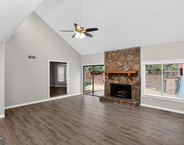 3445 Johnson Ferry Road Ne - Photo Thumbnail 7