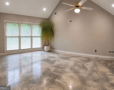 2970 Heather Stone Way - Photo Thumbnail 4