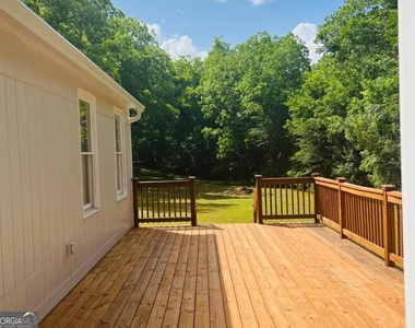 4310 Bouldercrest Road - Photo Thumbnail 7