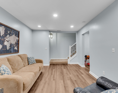 4405 Fairfax Drive - Photo Thumbnail 31