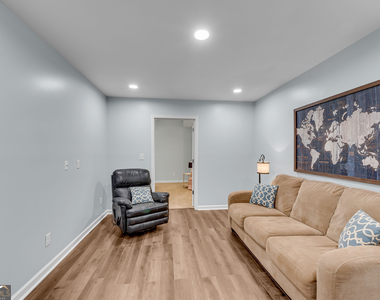 4405 Fairfax Drive - Photo Thumbnail 30