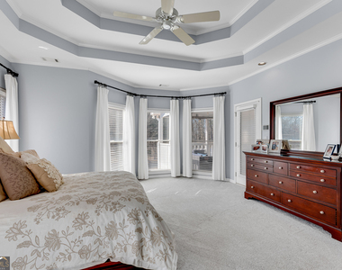 4405 Fairfax Drive - Photo Thumbnail 19