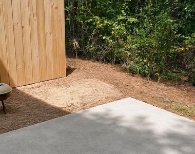 110 Pasteur Court - Photo Thumbnail 6