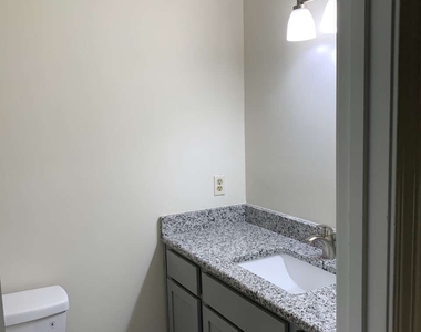 3131 Calumet Place Nw - Photo Thumbnail 6