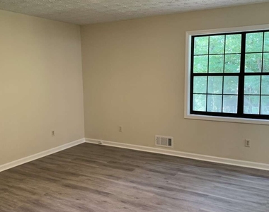 3131 Calumet Place Nw - Photo Thumbnail 10