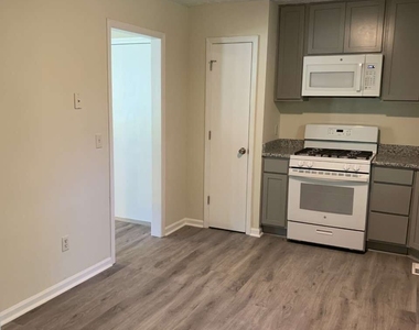 3131 Calumet Place Nw - Photo Thumbnail 5