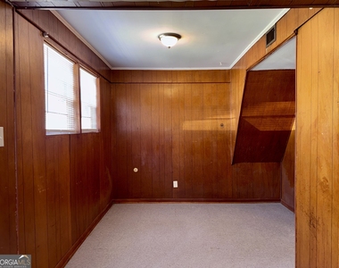 430 Windsor Drive - Photo Thumbnail 14