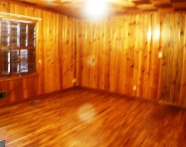 106 Oakhurst Drive - Photo Thumbnail 14