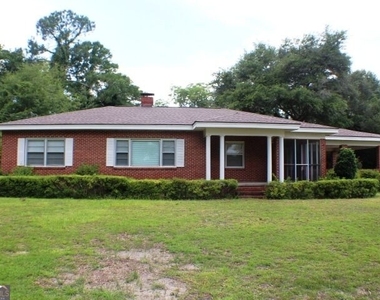 106 Oakhurst Drive - Photo Thumbnail 2