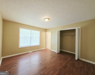 186 S Red Oak Way - Photo Thumbnail 9