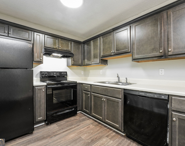 400 Lexington - Photo Thumbnail 4