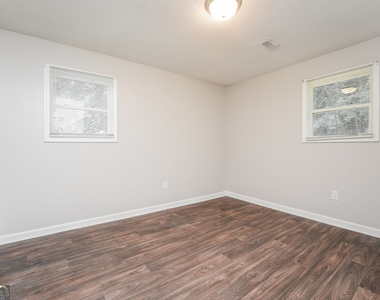 400 Lexington - Photo Thumbnail 9