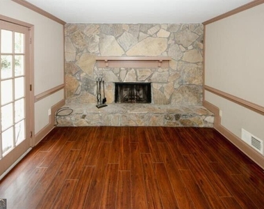 4033 Scenic Mountain Drive - Photo Thumbnail 13