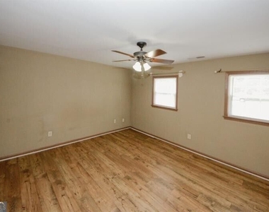 4033 Scenic Mountain Drive - Photo Thumbnail 22