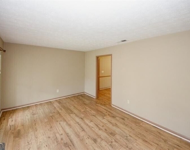 4033 Scenic Mountain Drive - Photo Thumbnail 2