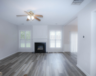 3616 Elkhorn Court - Photo Thumbnail 5