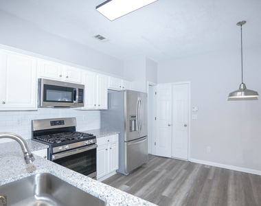 3616 Elkhorn Court - Photo Thumbnail 13