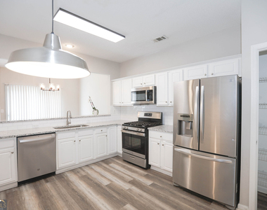 3616 Elkhorn Court - Photo Thumbnail 12